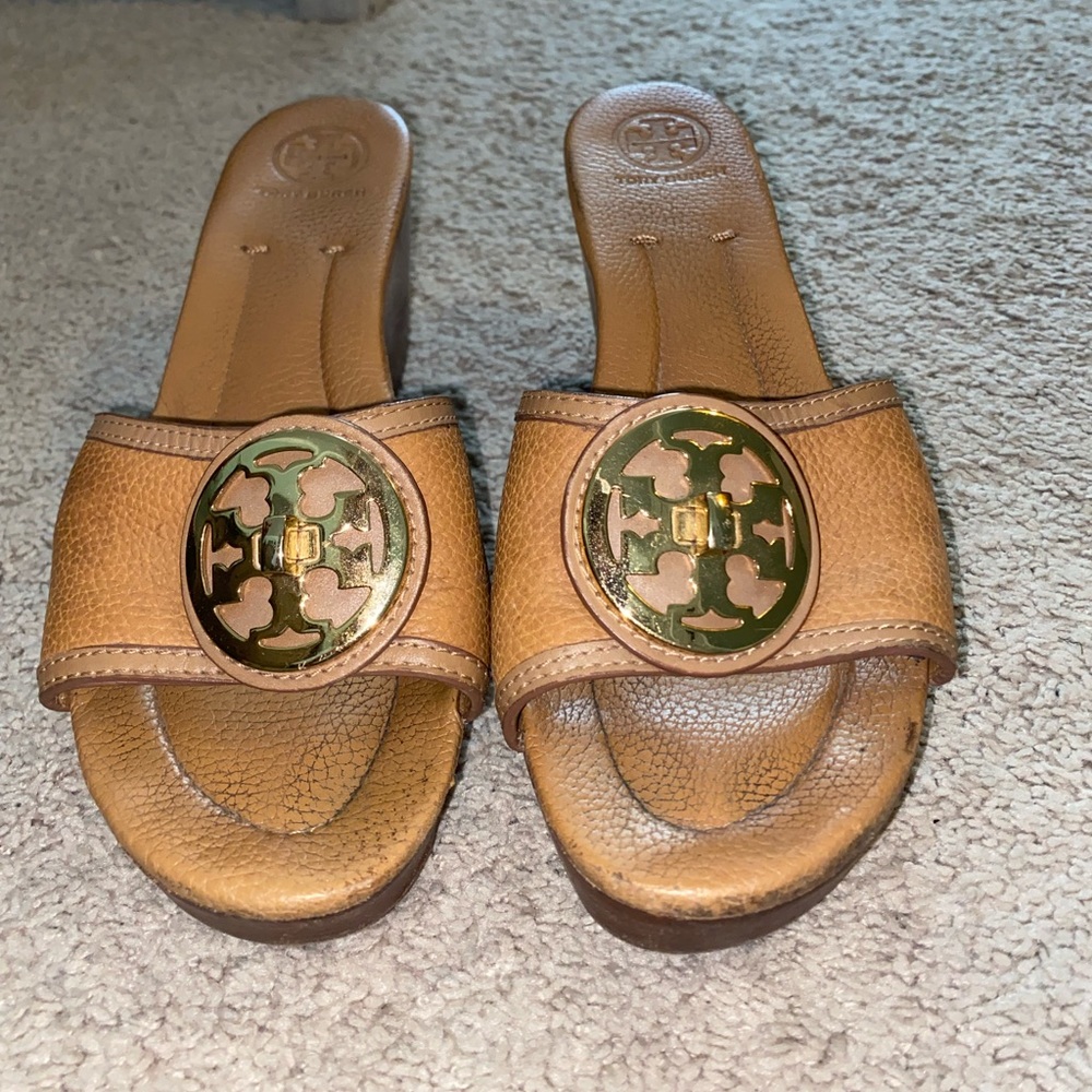 Tory Burch wedge!!!